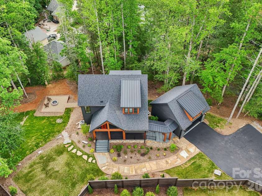 236 Glazener Road, Brevard, NC 28712.  MLS# CAR4392817, YatesRealty ID 32971. 