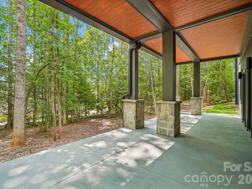 236 Glazener Road, Brevard, NC 28712.  MLS# CAR4392817, YatesRealty ID 32971. 