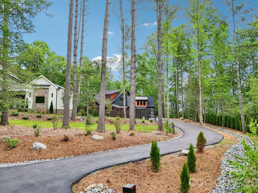 236 Glazener Road, Brevard, NC 28712.  MLS# CAR4392817, YatesRealty ID 32971. 