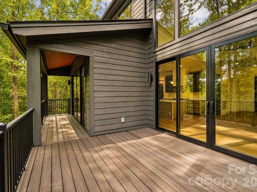 236 Glazener Road, Brevard, NC 28712.  MLS# CAR4392817, YatesRealty ID 32971. 