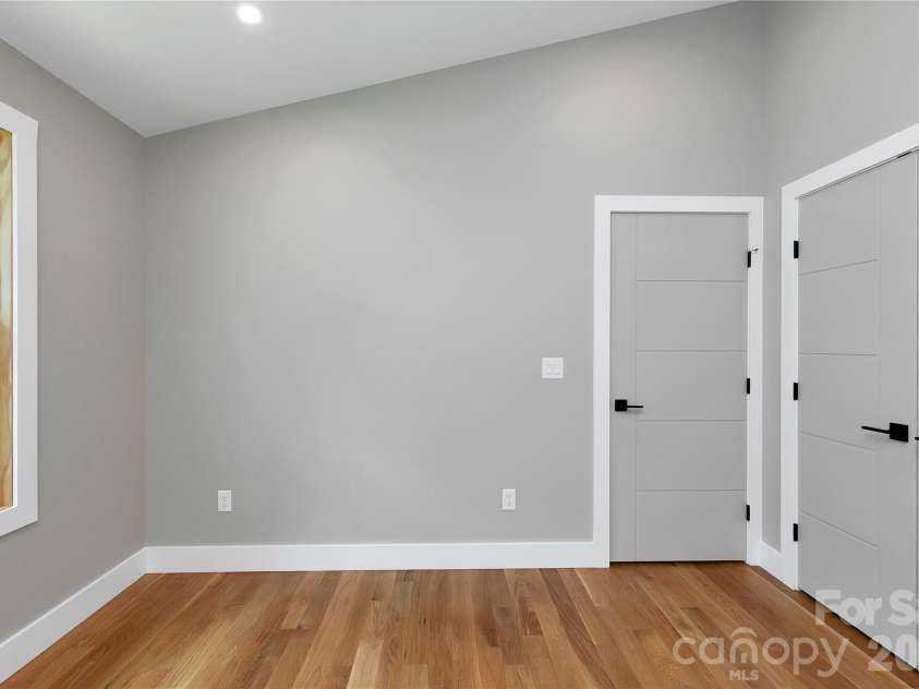 123 Welcome Street, Brevard, NC 28712.  MLS# CAR4389753, YatesRealty ID 32972. 