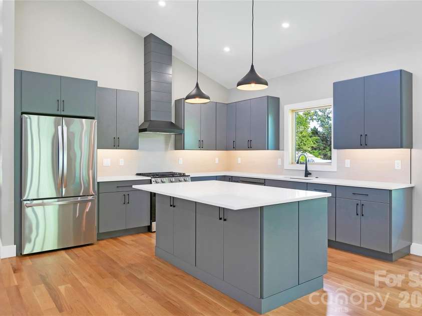 123 Welcome Street, Brevard, NC 28712.  MLS# CAR4389753, YatesRealty ID 32972. 