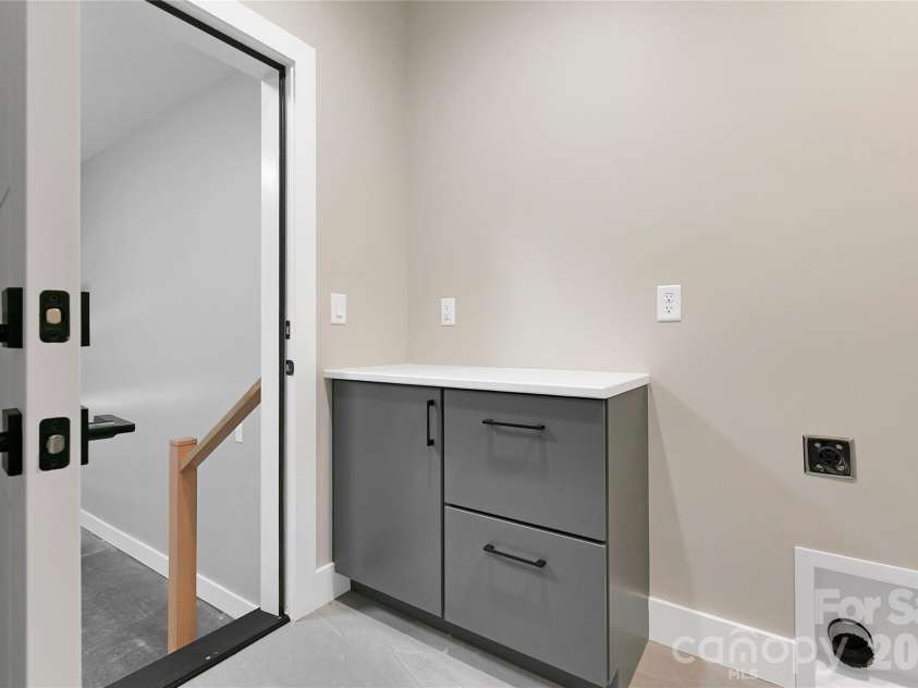 123 Welcome Street, Brevard, NC 28712.  MLS# CAR4389753, YatesRealty ID 32972. 