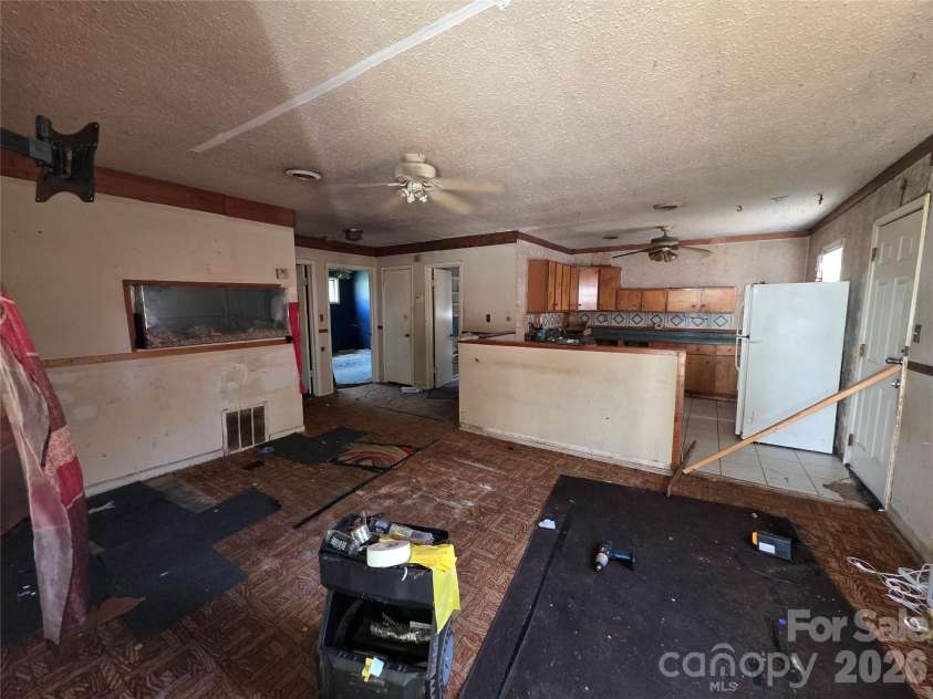 85 Gilmer Street, Gastonia, NC 28052.  MLS# CAR4395315, YatesRealty ID 32973. 