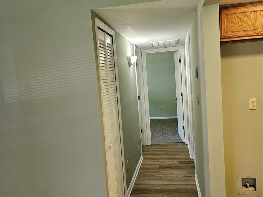 1831 J Julian Lane, Charlotte, NC 28208.  MLS# CAR4394260, YatesRealty ID 32974. 