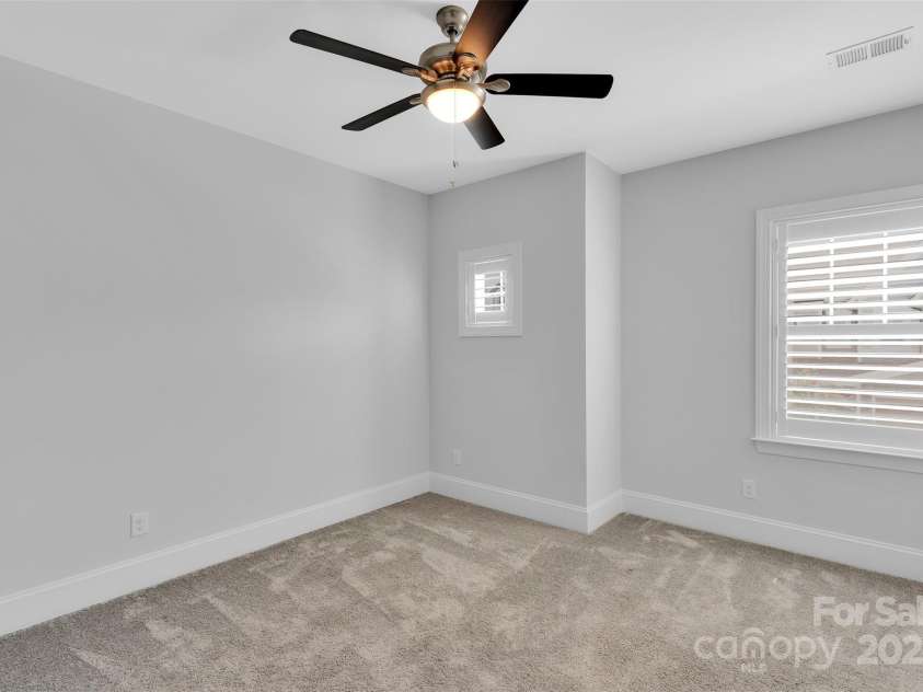 5052 Lesleewood Court, Charlotte, NC 28226.  MLS# CAR4278308, YatesRealty ID 32975. 