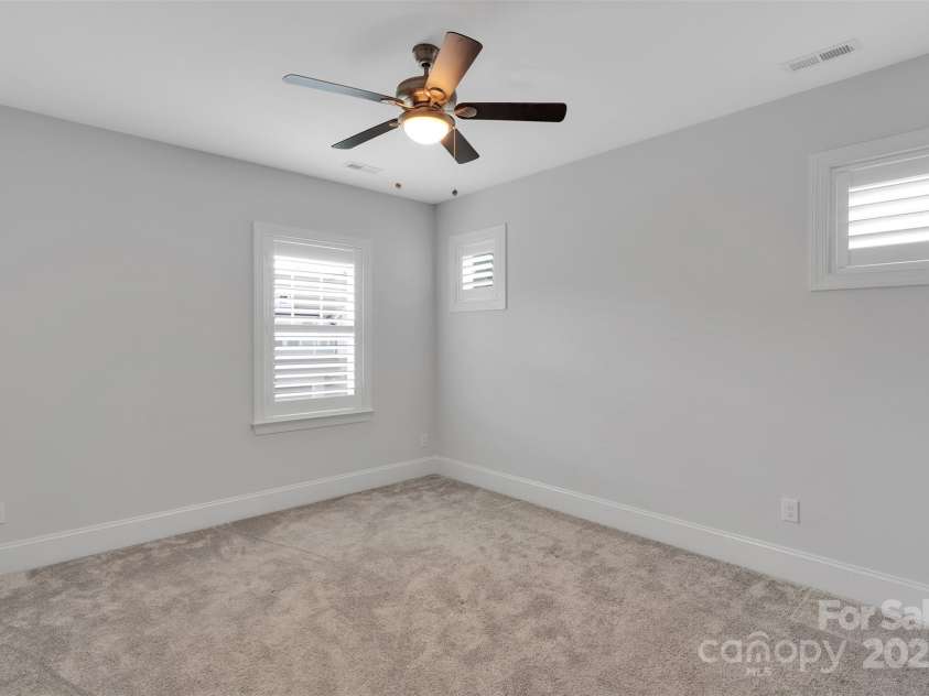 5052 Lesleewood Court, Charlotte, NC 28226.  MLS# CAR4278308, YatesRealty ID 32975. 