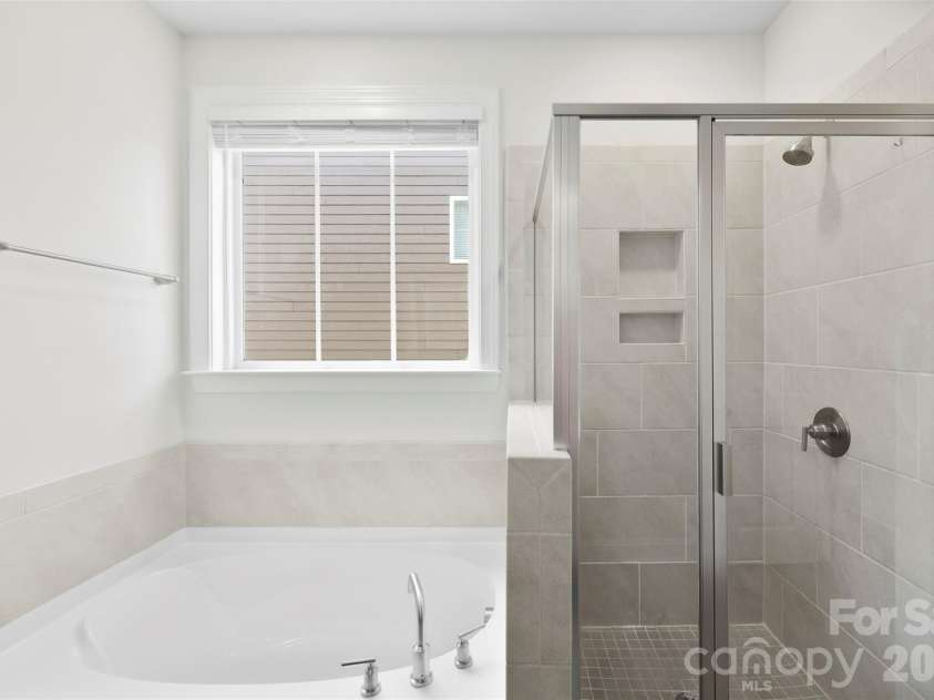 5015 Whispy Vines Lane, Huntersville, NC 28078.  MLS# CAR4396777, YatesRealty ID 32976. 