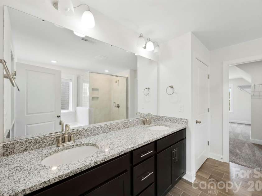 5015 Whispy Vines Lane, Huntersville, NC 28078.  MLS# CAR4396777, YatesRealty ID 32976. 