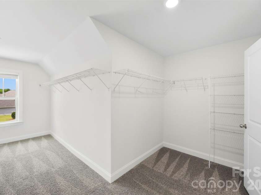 5015 Whispy Vines Lane, Huntersville, NC 28078.  MLS# CAR4396777, YatesRealty ID 32976. 