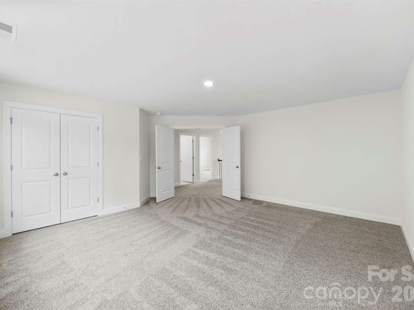 5015 Whispy Vines Lane, Huntersville, NC 28078.  MLS# CAR4396777, YatesRealty ID 32976. 