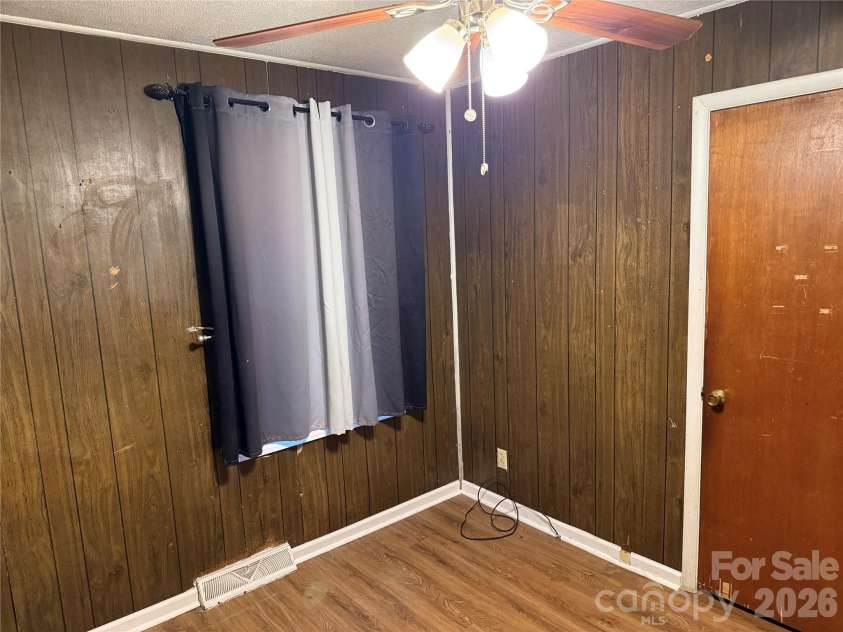 2609 Alleghany Street, Charlotte, NC 28208.  MLS# CAR4390048, YatesRealty ID 32977. 