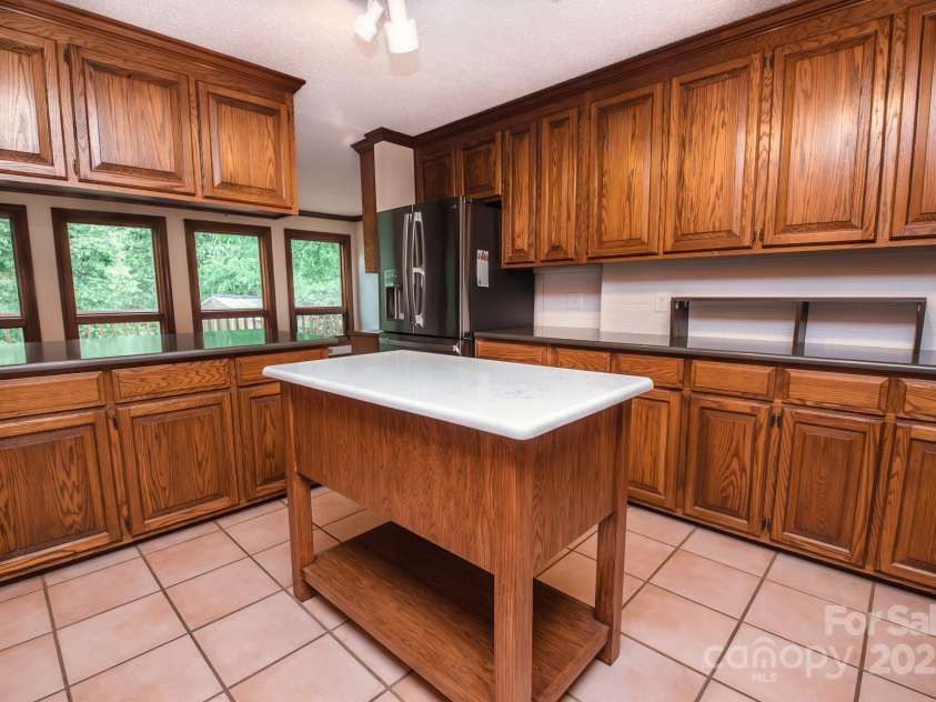 3700 Gainesway Court, Concord, NC 28027.  MLS# CAR4255330, YatesRealty ID 32978. 