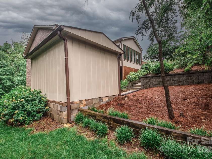 3700 Gainesway Court, Concord, NC 28027.  MLS# CAR4255330, YatesRealty ID 32978. 