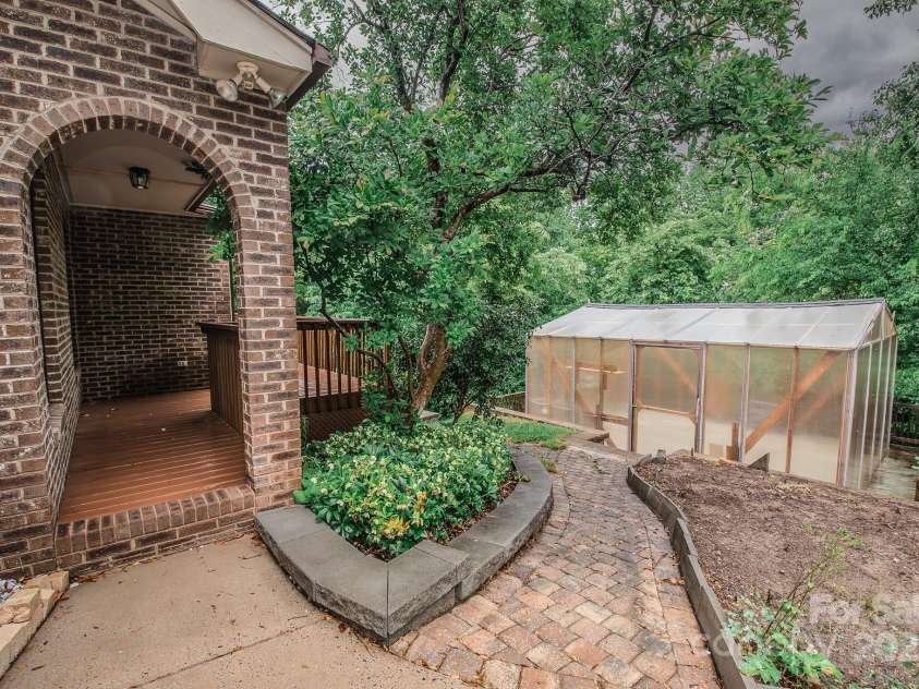 3700 Gainesway Court, Concord, NC 28027.  MLS# CAR4255330, YatesRealty ID 32978. 