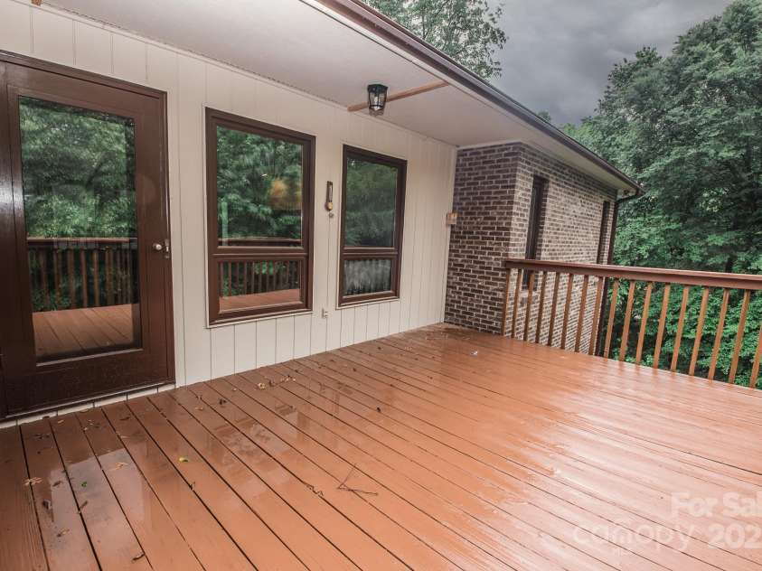 3700 Gainesway Court, Concord, NC 28027.  MLS# CAR4255330, YatesRealty ID 32978. 