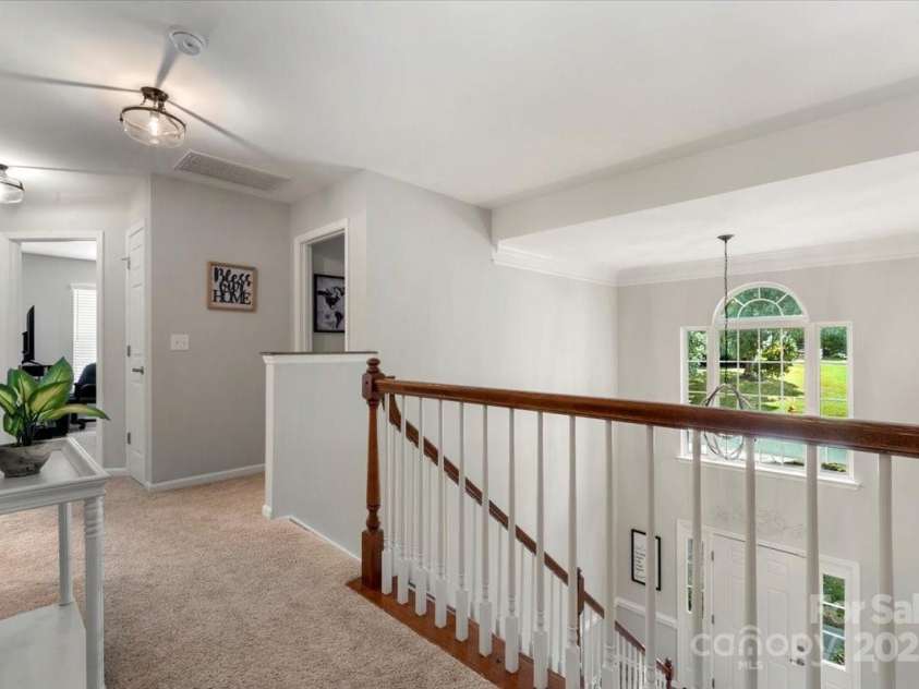 16101 Hollingbourne Road, Huntersville, NC 28078.  MLS# CAR4283282, YatesRealty ID 32979. 2nd Floor Landing