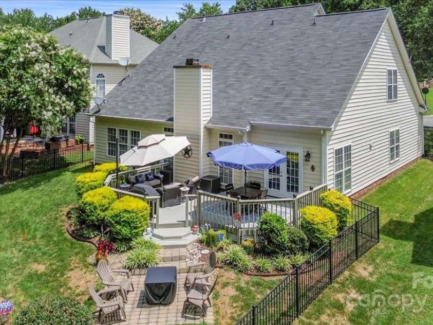 16101 Hollingbourne Road, Huntersville, NC 28078.  MLS# CAR4283282, YatesRealty ID 32979. 