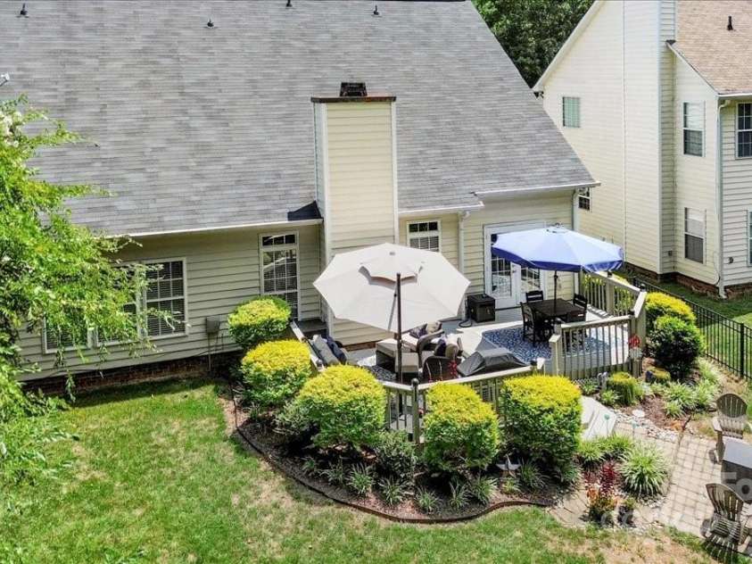 16101 Hollingbourne Road, Huntersville, NC 28078.  MLS# CAR4283282, YatesRealty ID 32979. 