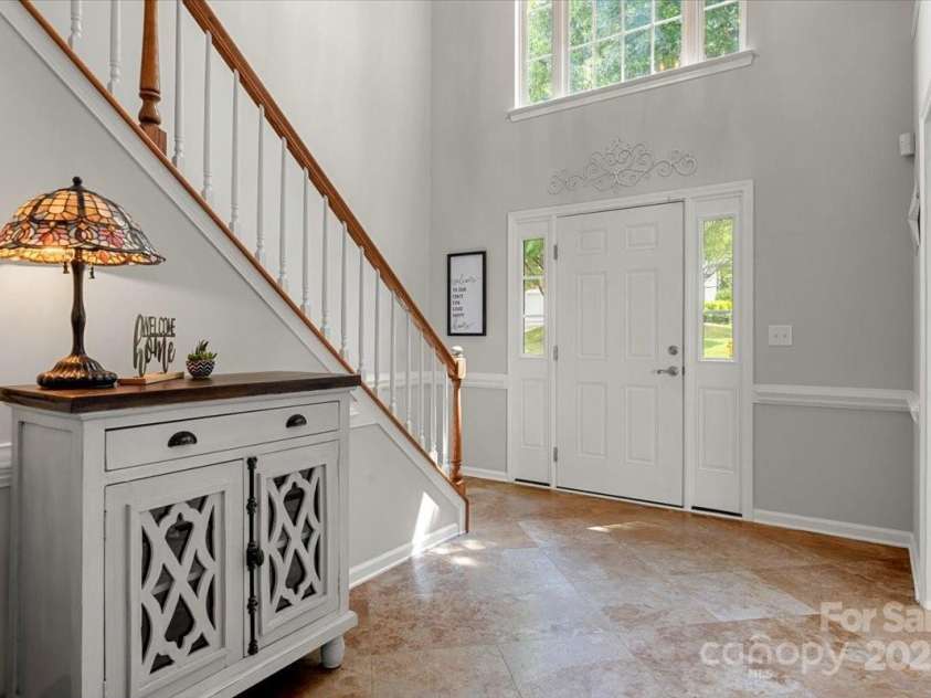 16101 Hollingbourne Road, Huntersville, NC 28078.  MLS# CAR4283282, YatesRealty ID 32979. Foyer