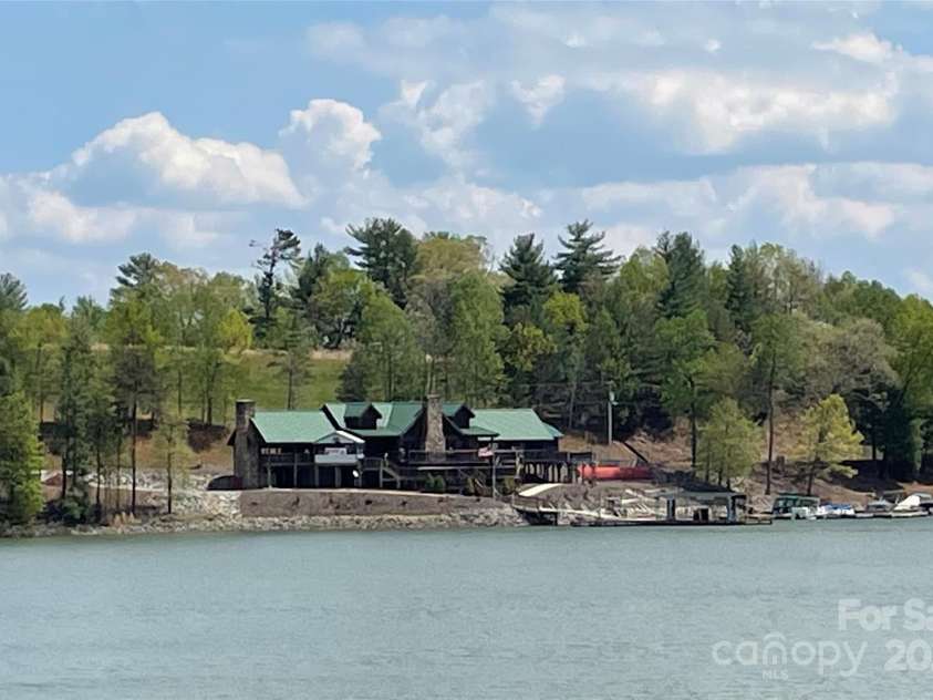 700 Bear Cliff Drive, Nebo, NC 28761.  MLS# CAR4304808, YatesRealty ID 3298. Bear Creek Marina