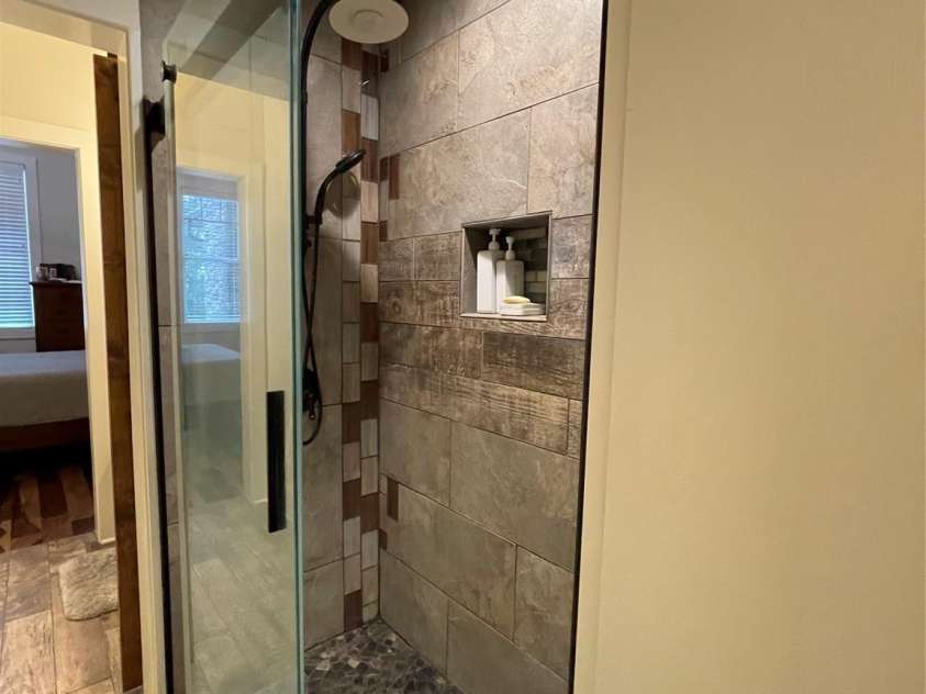 700 Bear Cliff Drive, Nebo, NC 28761.  MLS# CAR4304808, YatesRealty ID 3298. Jack n Jill Shower