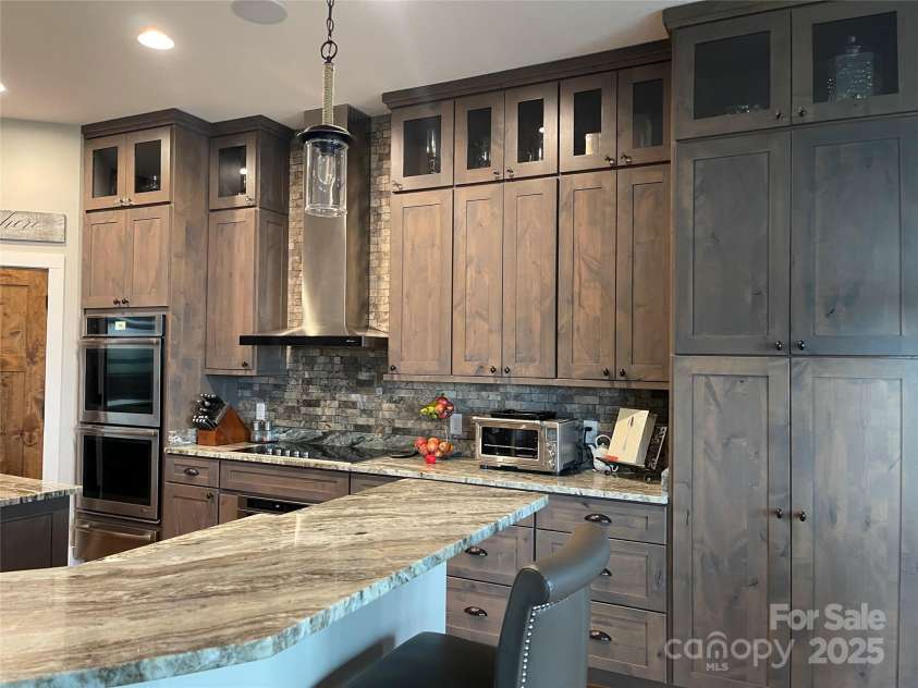 700 Bear Cliff Drive, Nebo, NC 28761.  MLS# CAR4304808, YatesRealty ID 3298. Kitchen