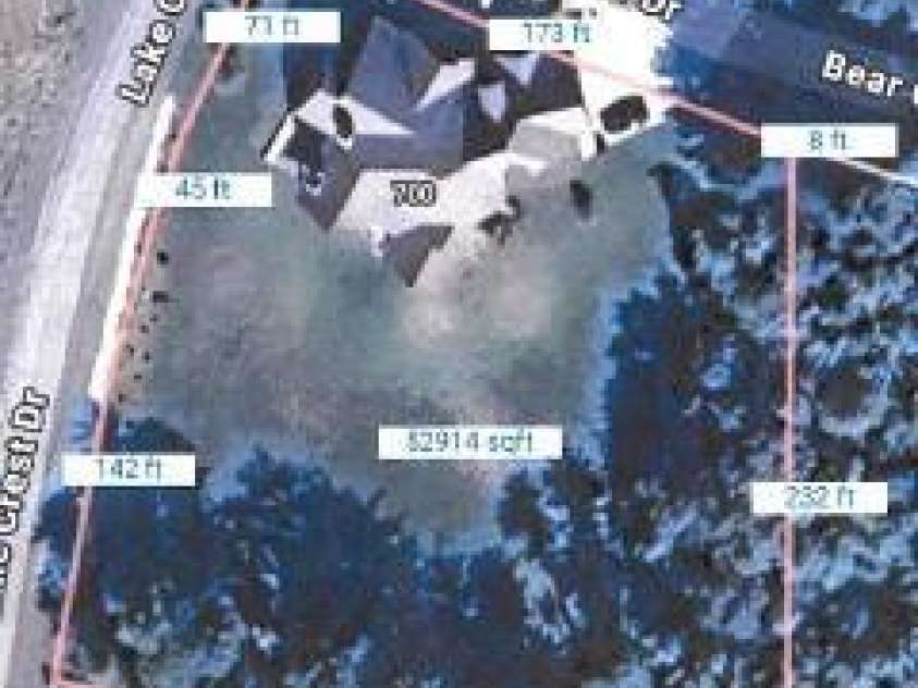 700 Bear Cliff Drive, Nebo, NC 28761.  MLS# CAR4304808, YatesRealty ID 3298. Lot Size