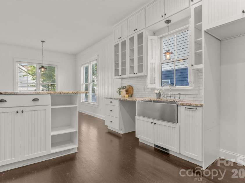 613 Bracket Street, Fort Mill, SC 29708.  MLS# CAR4383920, YatesRealty ID 32980. 