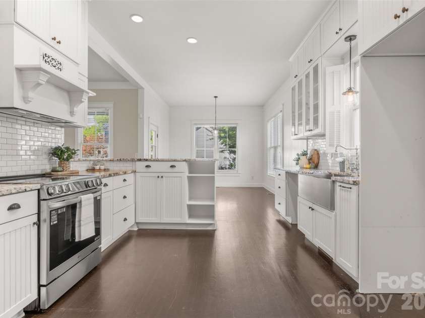 613 Bracket Street, Fort Mill, SC 29708.  MLS# CAR4383920, YatesRealty ID 32980. 
