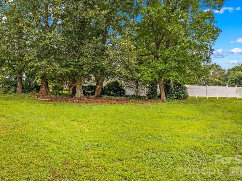178 Nellwood Court, Mocksville, NC 27028.  MLS# CAR4301182, YatesRealty ID 32981. 
