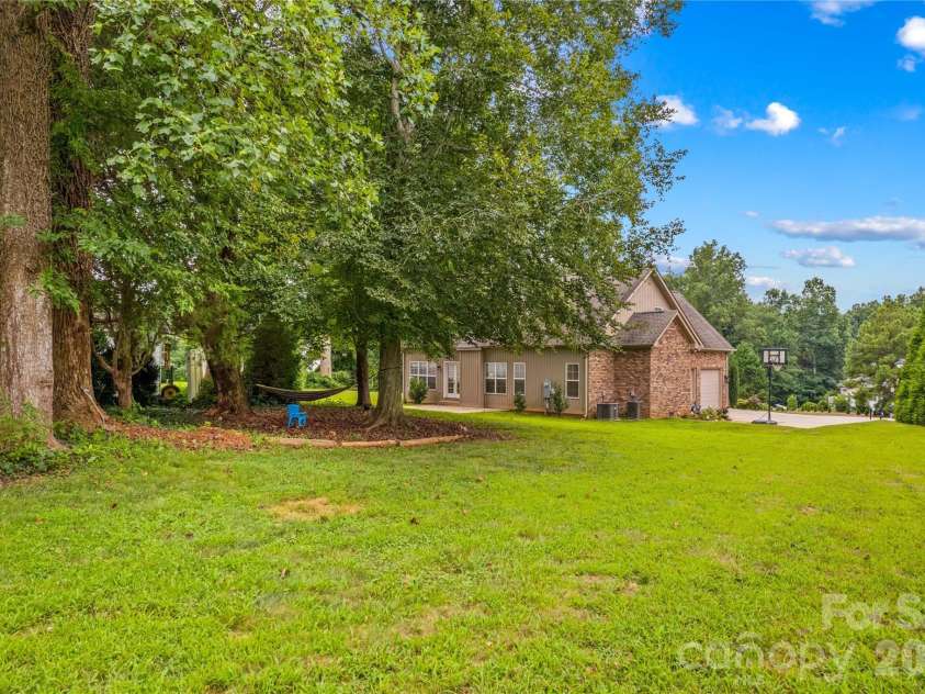 178 Nellwood Court, Mocksville, NC 27028.  MLS# CAR4301182, YatesRealty ID 32981. 