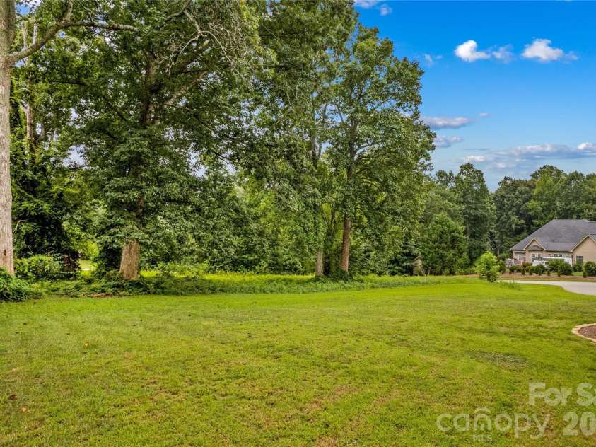 178 Nellwood Court, Mocksville, NC 27028.  MLS# CAR4301182, YatesRealty ID 32981. 