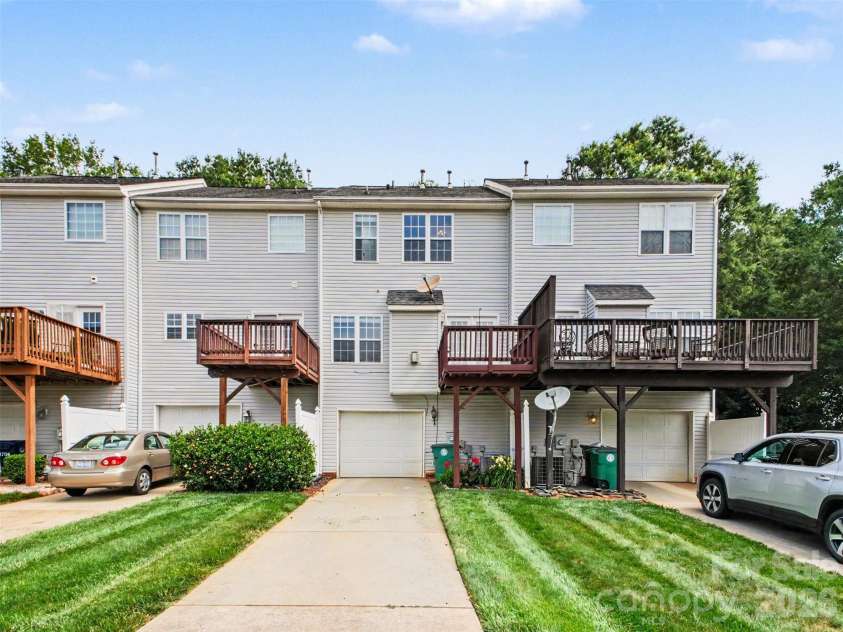 9712 Bailey Road, Cornelius, NC 28031.  MLS# CAR4391560, YatesRealty ID 32982. 