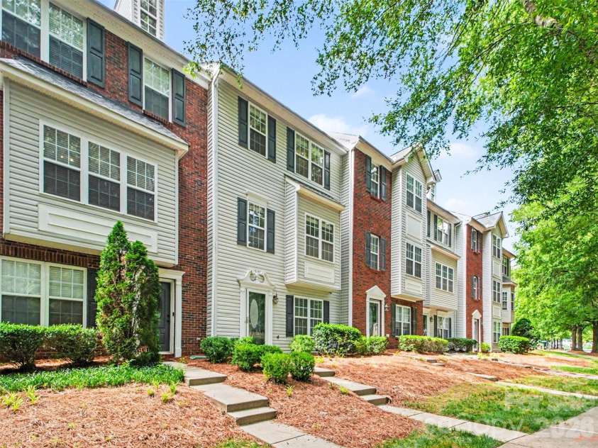 9712 Bailey Road, Cornelius, NC 28031.  MLS# CAR4391560, YatesRealty ID 32982. 
