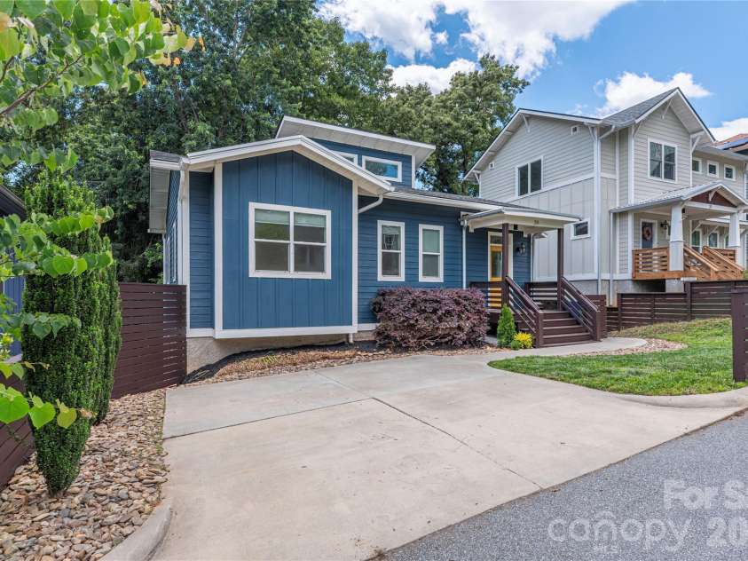 39 Hubbard Avenue, Asheville, NC 28806.  MLS# CAR4391482, YatesRealty ID 32983. 