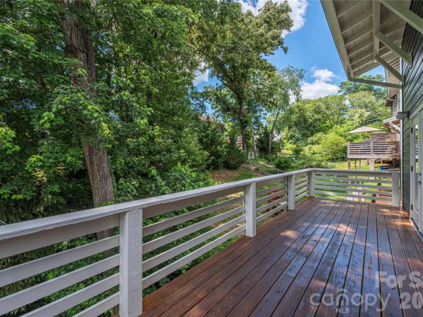 39 Hubbard Avenue, Asheville, NC 28806.  MLS# CAR4391482, YatesRealty ID 32983. Expansive outdoor deck.