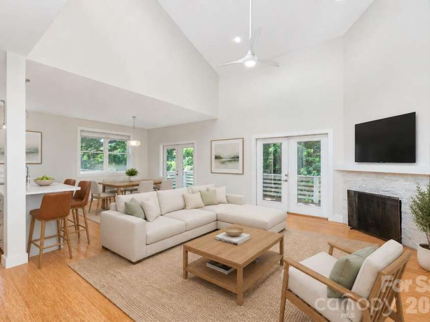 39 Hubbard Avenue, Asheville, NC 28806.  MLS# CAR4391482, YatesRealty ID 32983. Virtually staged living, dining and kitchen.