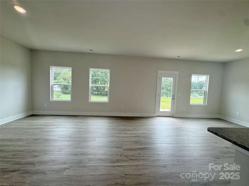 109 Silverwood Court, Mooresville, NC 28115.  MLS# CAR4279201, YatesRealty ID 32984. Living