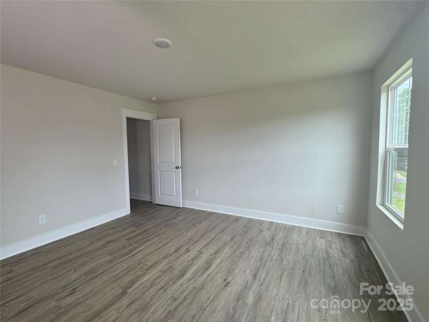 109 Silverwood Court, Mooresville, NC 28115.  MLS# CAR4279201, YatesRealty ID 32984. Primary Bedroom