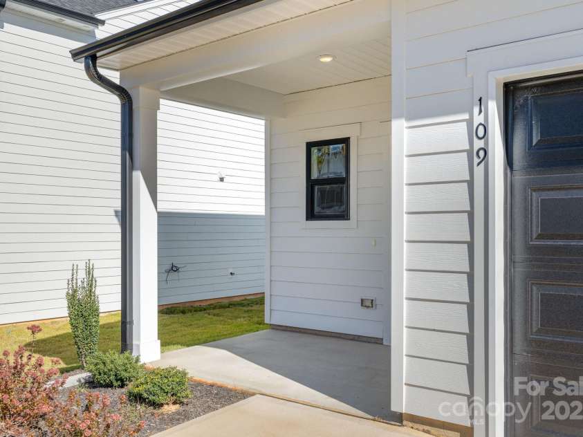 109 Silverwood Court, Mooresville, NC 28115.  MLS# CAR4320081, YatesRealty ID 32984. Exterior Front Porch