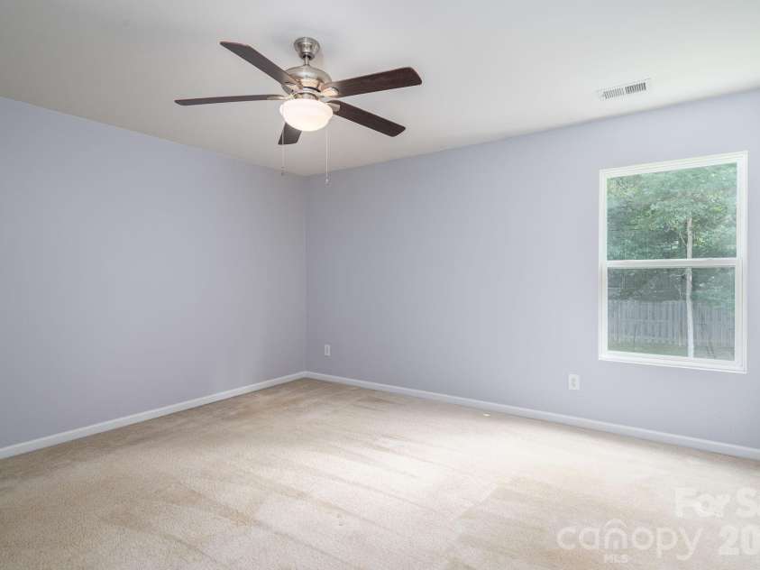 612 Augustus Lane, Mount Holly, NC 28120.  MLS# CAR4392680, YatesRealty ID 32984. 