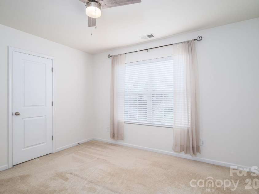612 Augustus Lane, Mount Holly, NC 28120.  MLS# CAR4392680, YatesRealty ID 32984. 