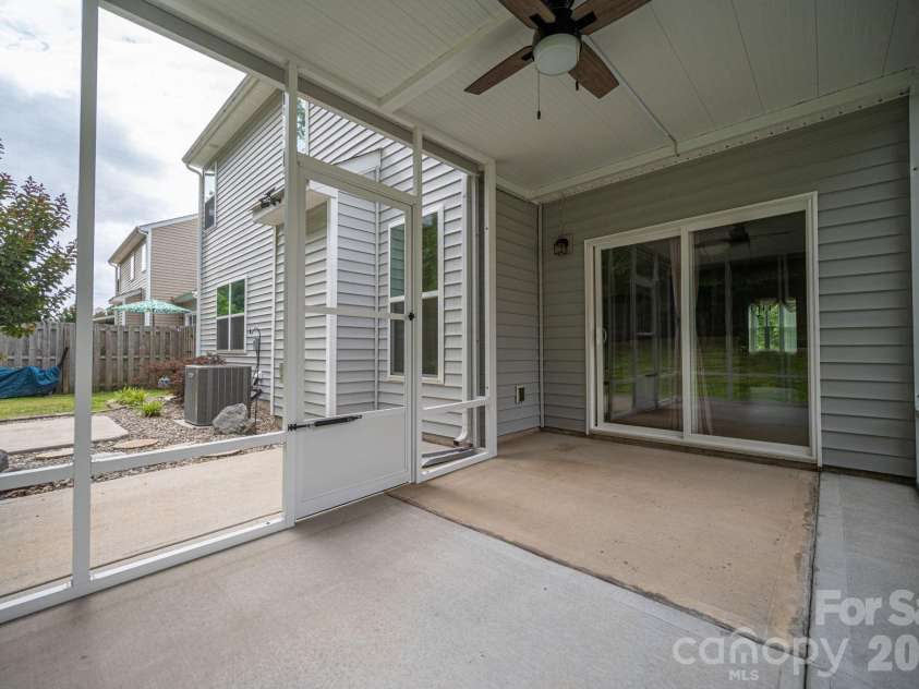 612 Augustus Lane, Mount Holly, NC 28120.  MLS# CAR4392680, YatesRealty ID 32984. 