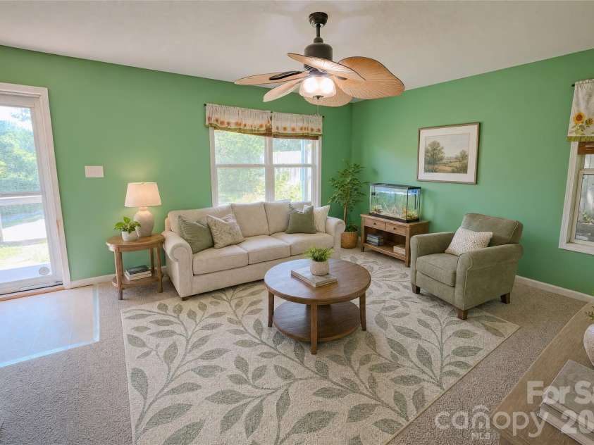 7 Dogwood Lane, Asheville, NC 28803.  MLS# CAR4391992, YatesRealty ID 32985. 