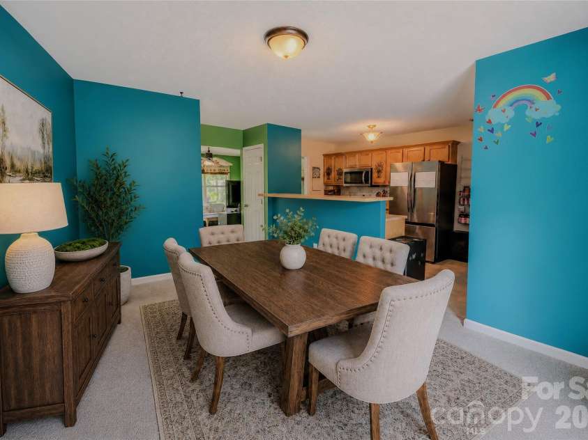 7 Dogwood Lane, Asheville, NC 28803.  MLS# CAR4391992, YatesRealty ID 32985. 