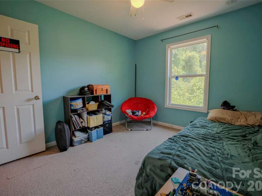 7 Dogwood Lane, Asheville, NC 28803.  MLS# CAR4391992, YatesRealty ID 32985. 