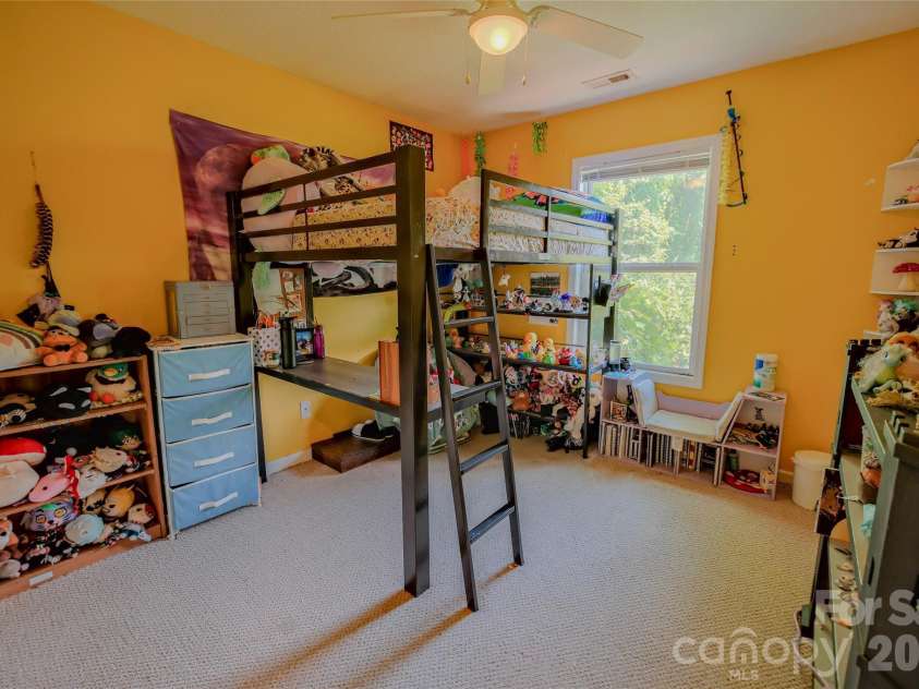 7 Dogwood Lane, Asheville, NC 28803.  MLS# CAR4391992, YatesRealty ID 32985. 