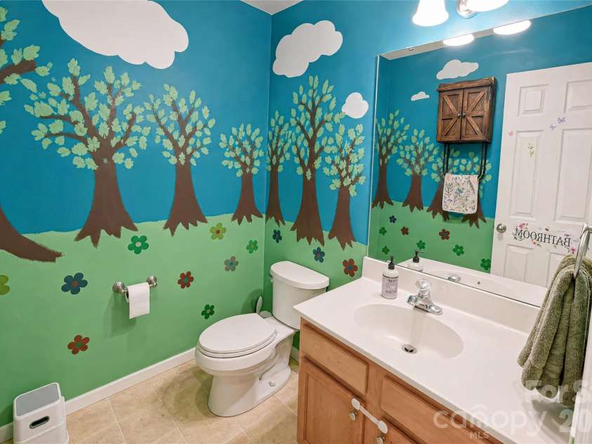 7 Dogwood Lane, Asheville, NC 28803.  MLS# CAR4391992, YatesRealty ID 32985. 