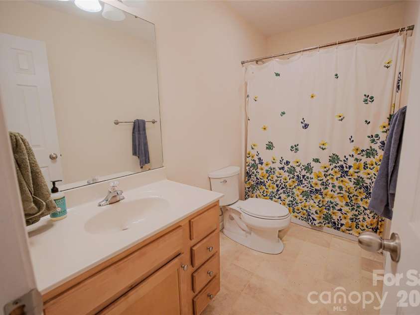 7 Dogwood Lane, Asheville, NC 28803.  MLS# CAR4391992, YatesRealty ID 32985. 